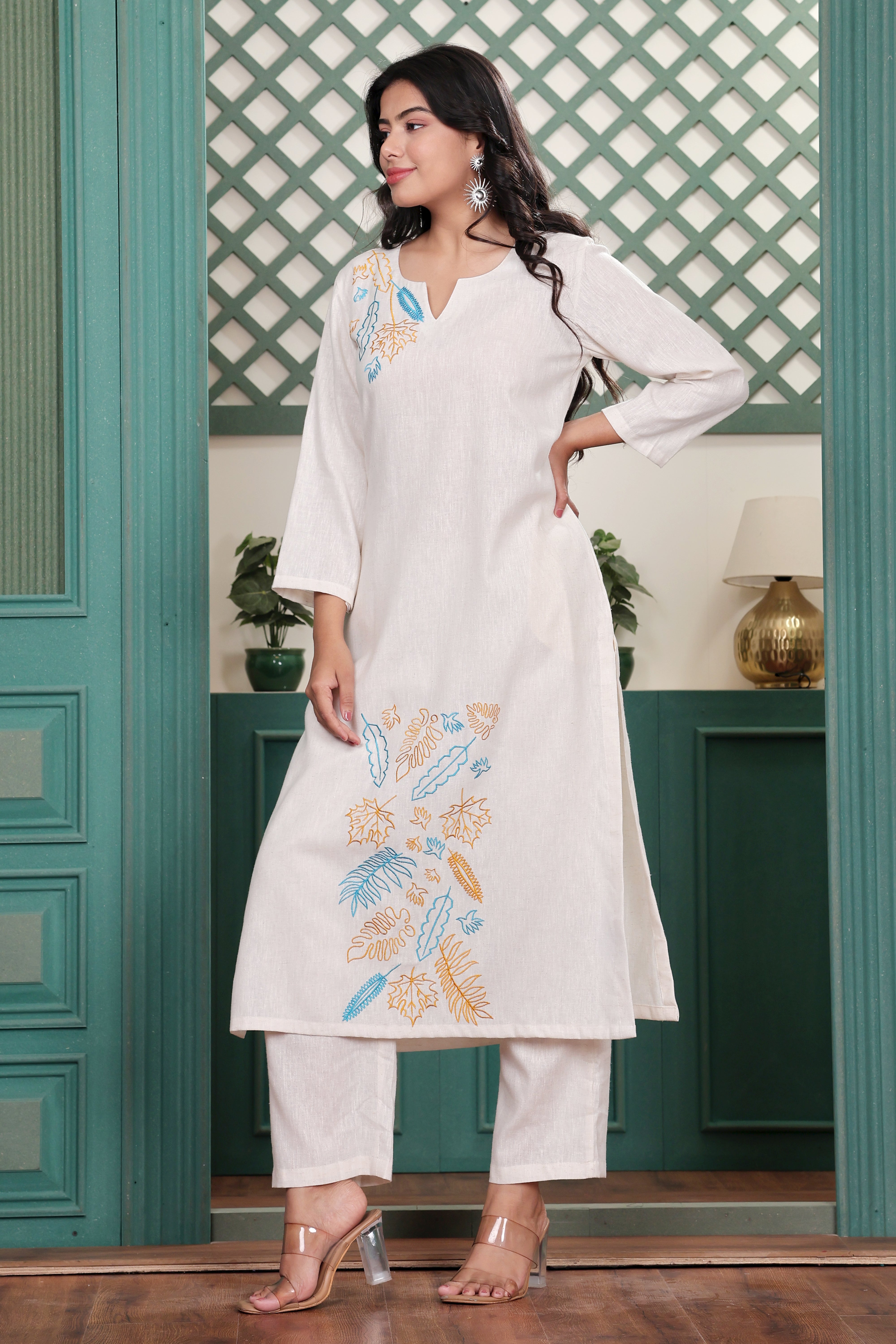 Off White Handloom Kurta Set with Floral Embroidery