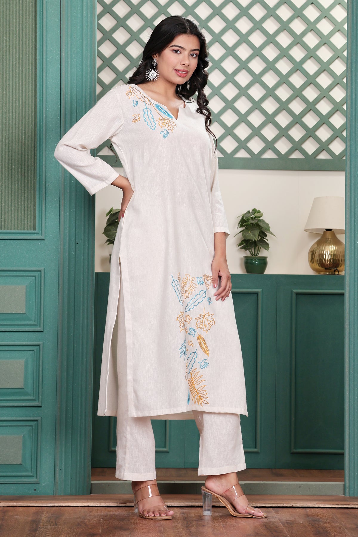 Off White Handloom Kurta Set with Floral Embroidery