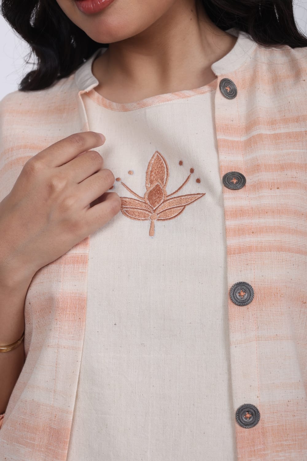 Petal of Joy – Handloom Cotton Three-Piece Set